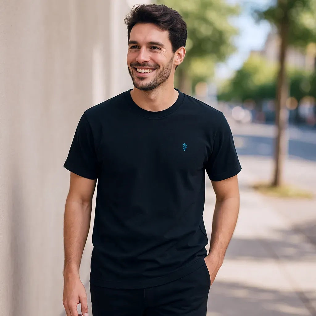 Elite Finch Men’s Solid Black T-Shirt – Soft Cotton Feel, Round Neck, Regular Fit, Made in India – Sizes L & XL